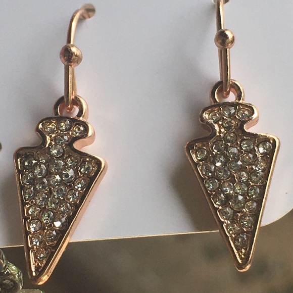 Charming Charlie - Pack of Earrings - Picture 12 of 15